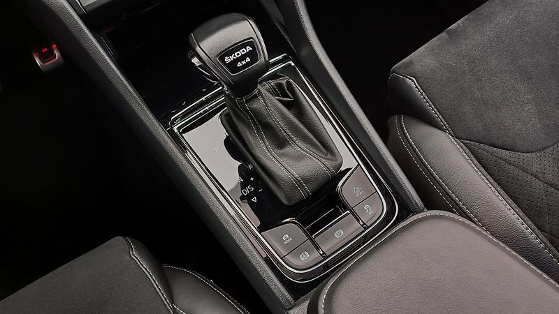 Škoda Kodiaq SPORTLINE TDI 147kW WEBASTO-ČR - fotka 38 z 50