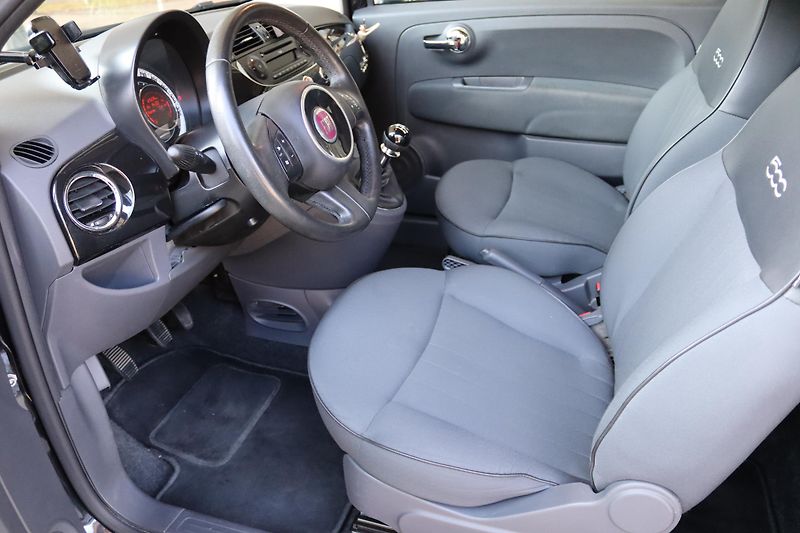 Fiat 500C CABRIO KRÁSNÉ SVEZENÍ - fotka 23 z 48