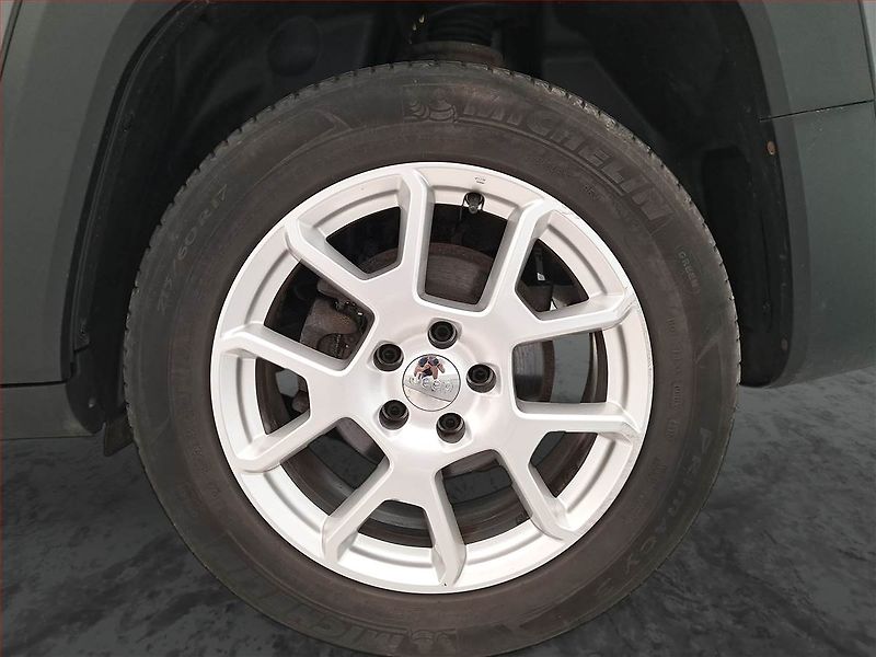 Jeep Renegade (2019) Limited 1.3 T-GDI, Automat - fotka 15 z 23