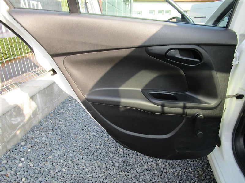 Fiat Tipo 1.4i 16V Klima - fotka 28 z 37