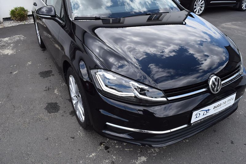 Volkswagen Golf Variant (2020) 1.5TSI 110kw HLBMT TAŽ LED KAM - fotka 4 z 49