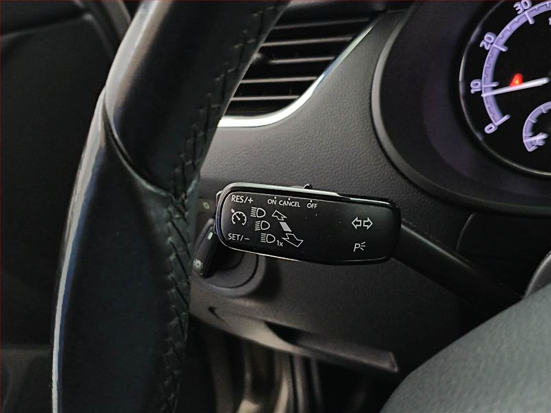 Škoda Octavia (2018) 1.4 TSI, Tempomat - fotka 15 z 16