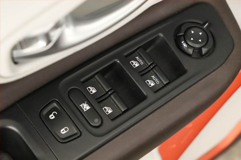 Jeep Renegade (2017) 1.4 MultiAir, 4X4, Automat - fotka 18 z 18