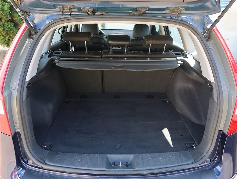 Hyundai i30 (2009) 1.6 CVVT, v provozu - fotka 13 z 18