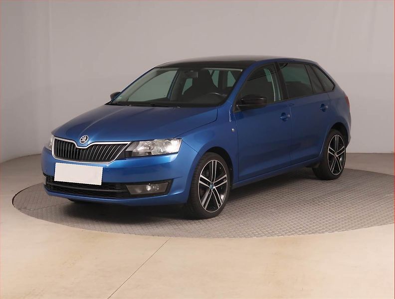 Škoda Rapid (2015) Spaceback 1.2 TSI, Tempomat - fotka 2 z 17