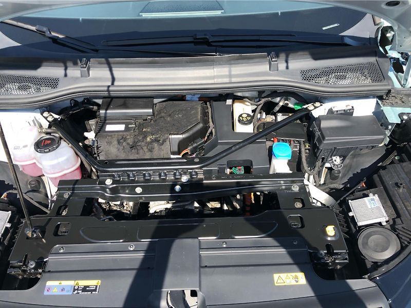 Škoda Enyaq iV 80 150 kW 82 kWh TČ SoH: 90 - fotka 30 z 30