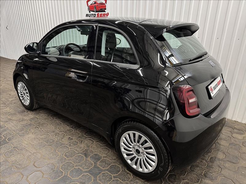Fiat 500e ELECTRIC DRIVE 70kW ACTION - fotka 6 z 32