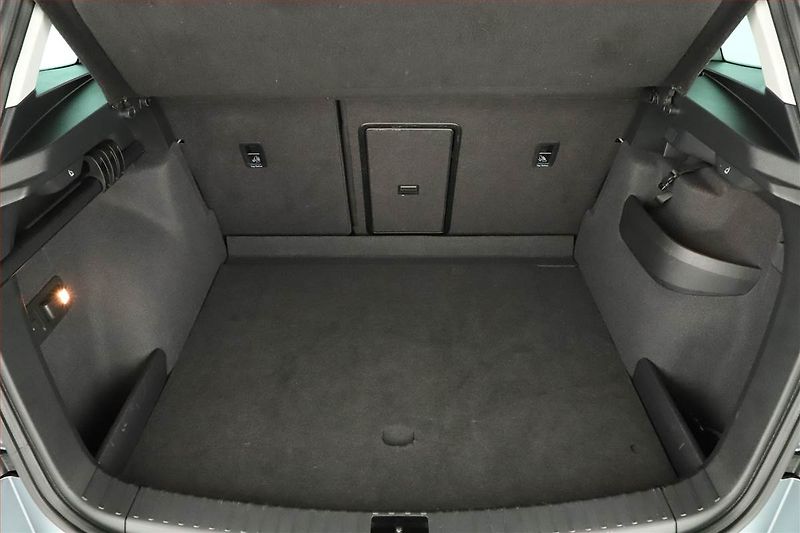 Škoda Karoq (2019) Style 1.6 TDI, Navi, Tempomat - fotka 14 z 15