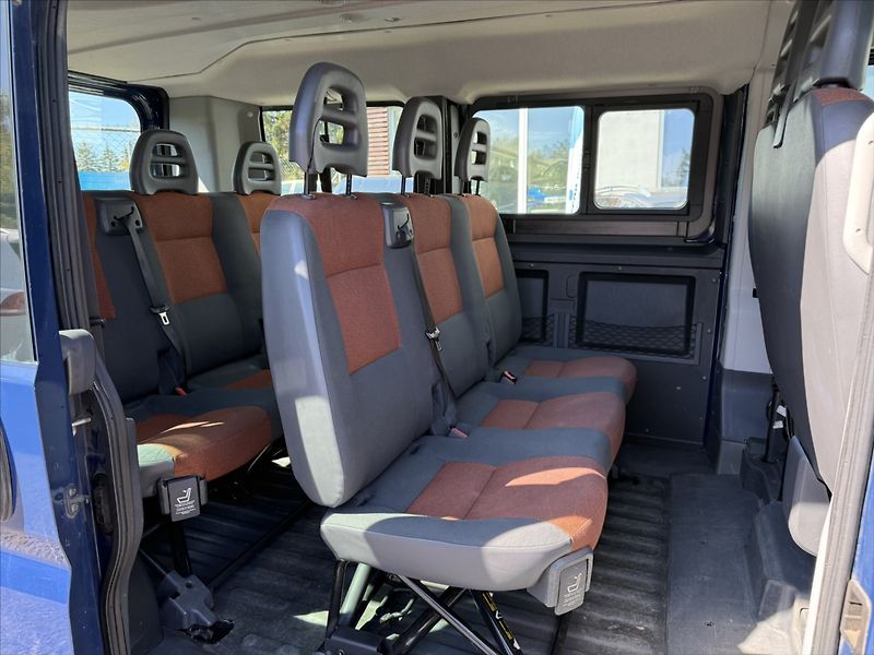 Fiat Ducato 2,2   JTD 69.000KM TAŽNÉ 9 MÍS - fotka 16 z 25