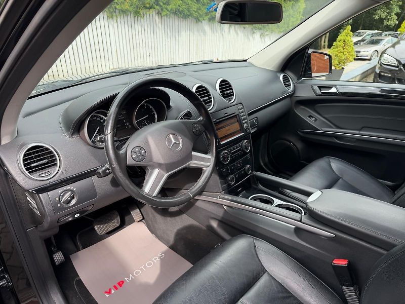Mercedes-Benz GL 350CDi-4M-AMG-AIRMATIC-TOP STA - fotka 13 z 34