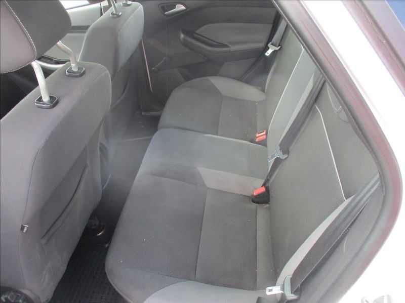 Ford Focus 1,6 TDCi, klima,serv.kniha,CZ, - fotka 11 z 29