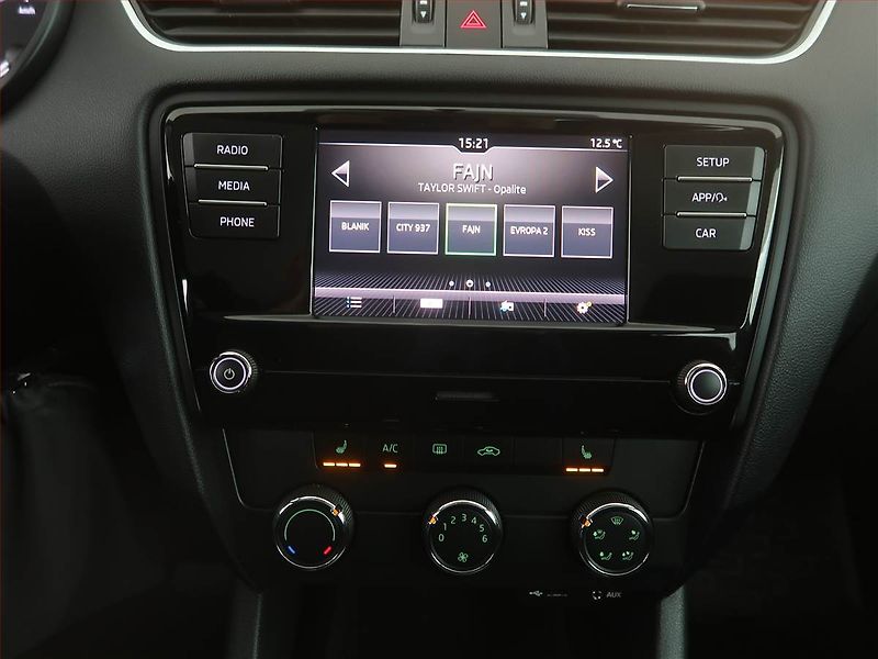 Škoda Octavia (2017) Ambition 1.6 TDI, Tempomat - fotka 12 z 17
