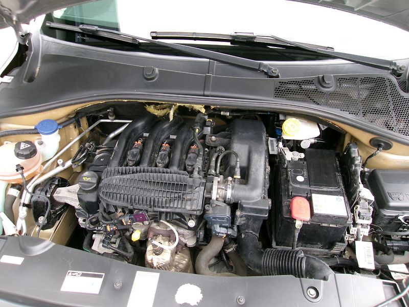 Peugeot 301 1.2 Puretech - fotka 18 z 22
