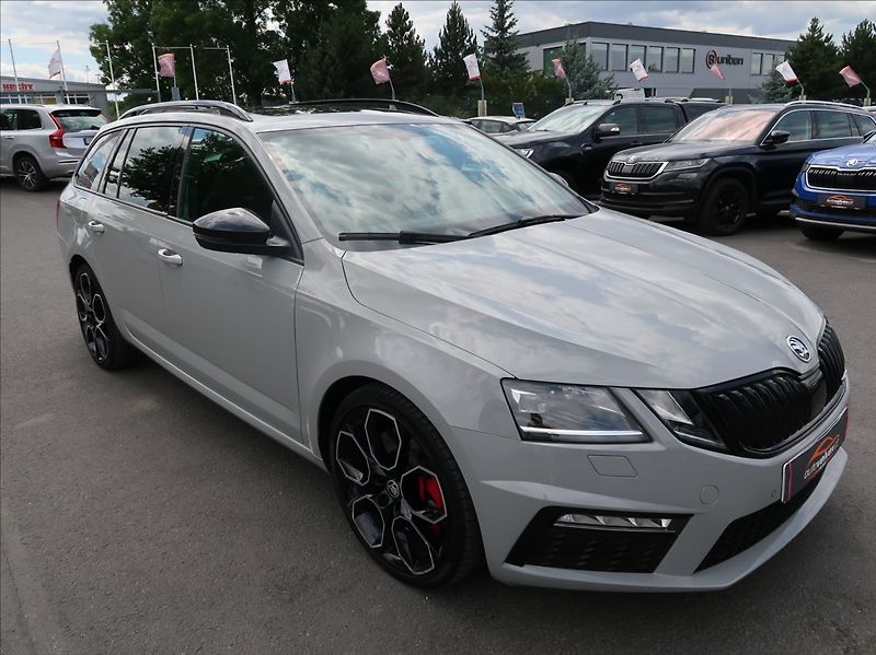 Škoda Octavia 2,0 TSi,180kW,RS,NovéČR,DPH - fotka 2 z 31