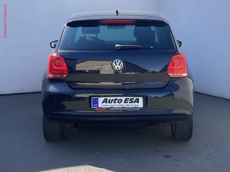 Volkswagen Polo (2011) 1.4 MPi, Style, tempo, park - fotka 5 z 15