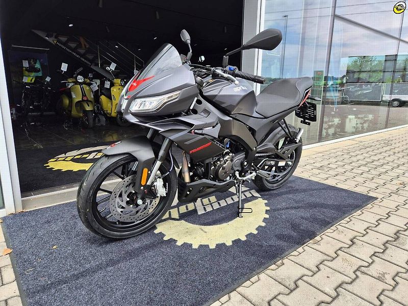 Aprilia Tuono 125 (2026) E5+ - fotka 8 z 19