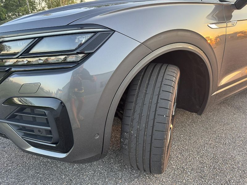 Volkswagen Touareg (2022) VW Touareg R-Line 210 kW | ČR  - fotka 7 z 18