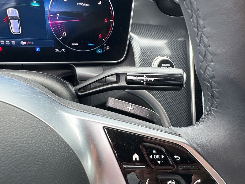 Mercedes-Benz GLC 220d 4MATIC - fotka 19 z 21