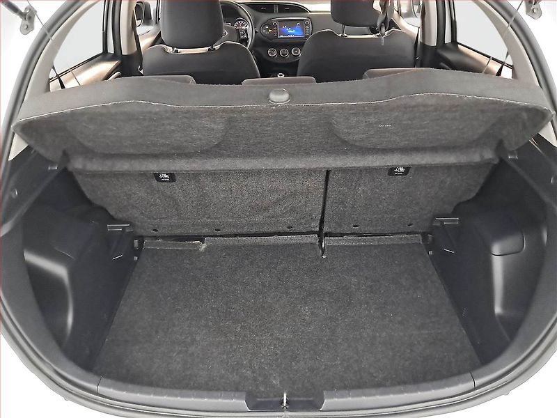 Toyota Yaris (2018) 1.5 Dual VVT-i, Serv.kniha - fotka 14 z 16