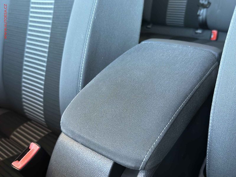 Volkswagen Golf (2008) 1.4TSI, autoAC, temp - fotka 19 z 21
