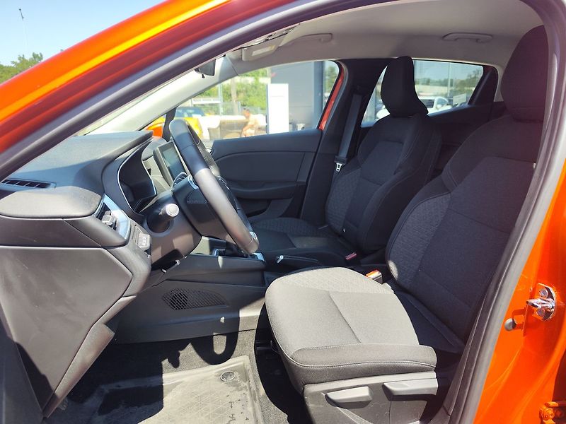 Renault Clio 1.0 TCE/74kW ZEN - fotka 12 z 26