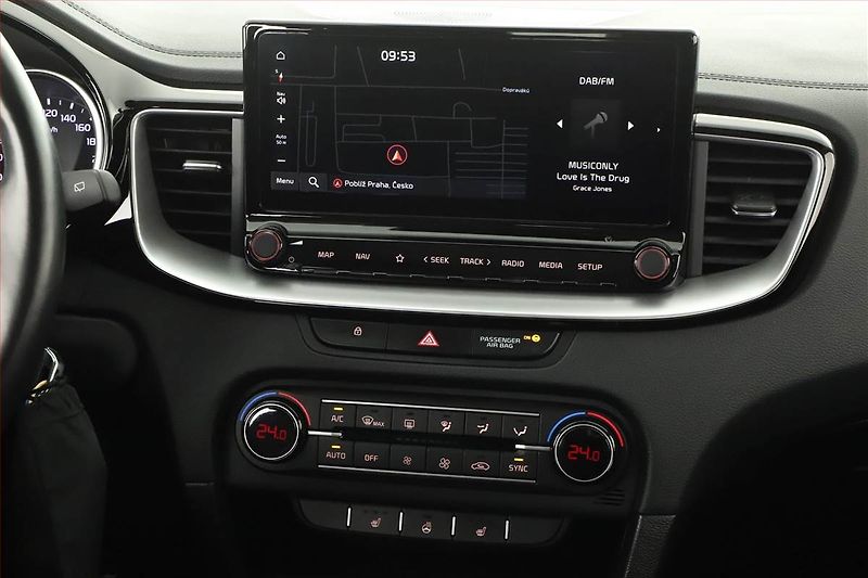 Kia XCeed (2023) Exclusive 1.5 T-GDI - fotka 9 z 15