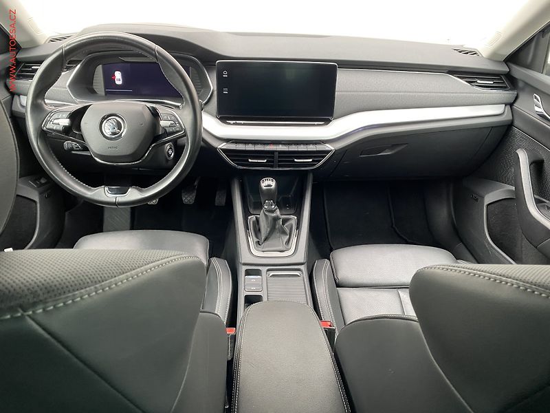 Škoda Octavia (2021) 1.5 TSi, Style, kůže, navi, - fotka 8 z 23