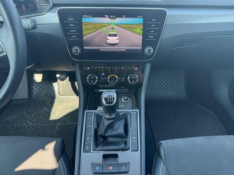 Škoda Superb (2023) STYLE 2.0TDI 110kW CZ DPH - fotka 10 z 11