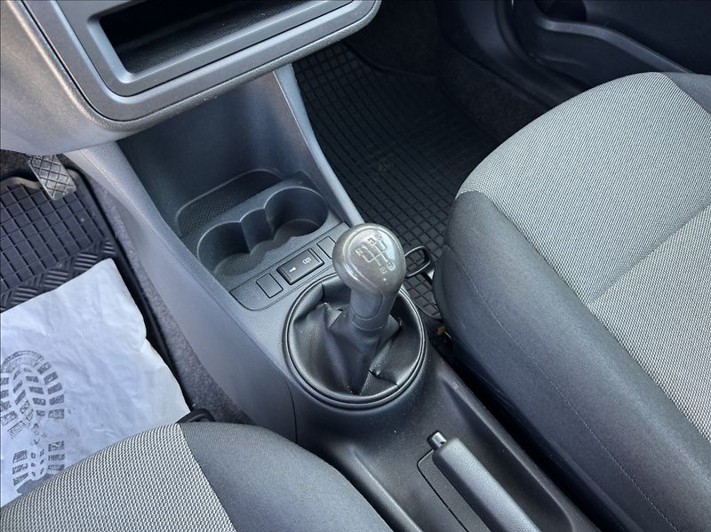 Škoda Fabia 1,4 i 16V 63kW KLIMA 1.maj. ČR - fotka 33 z 43