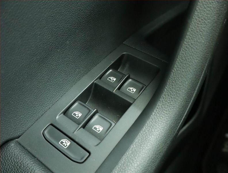Škoda Octavia (2020) 1.5 TSI, Automat, Serv.kniha - fotka 16 z 16
