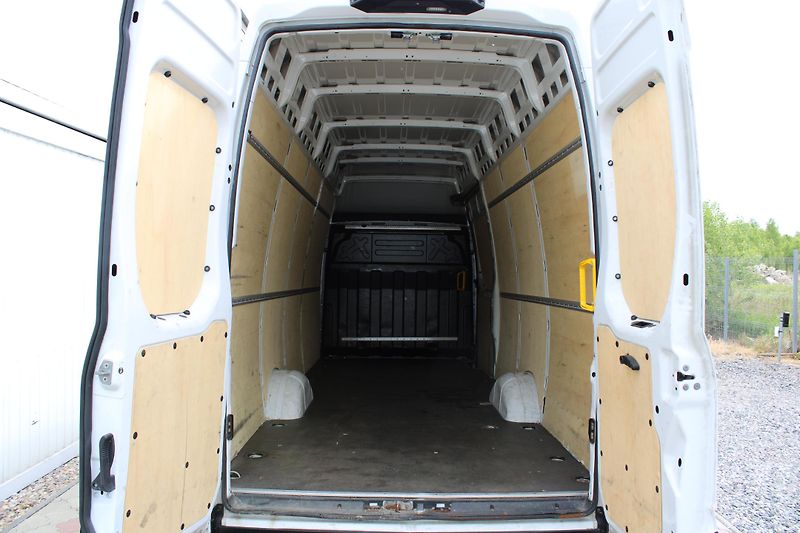 Iveco Daily 35S160 2,3 Hi-Matic XXL 18cm3 - fotka 7 z 22