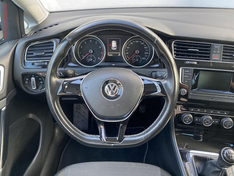 Volkswagen Golf (2014) 1.2 TSi, CUP, nez.topení - fotka 11 z 16