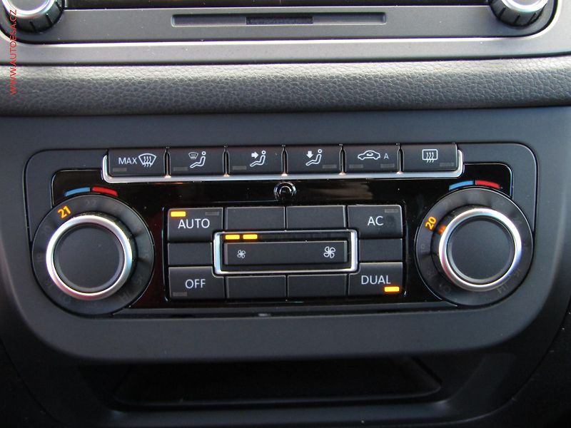 Volkswagen Tiguan (2010) 2.0 TDi 4x4, 2.maj,ČR - fotka 14 z 18