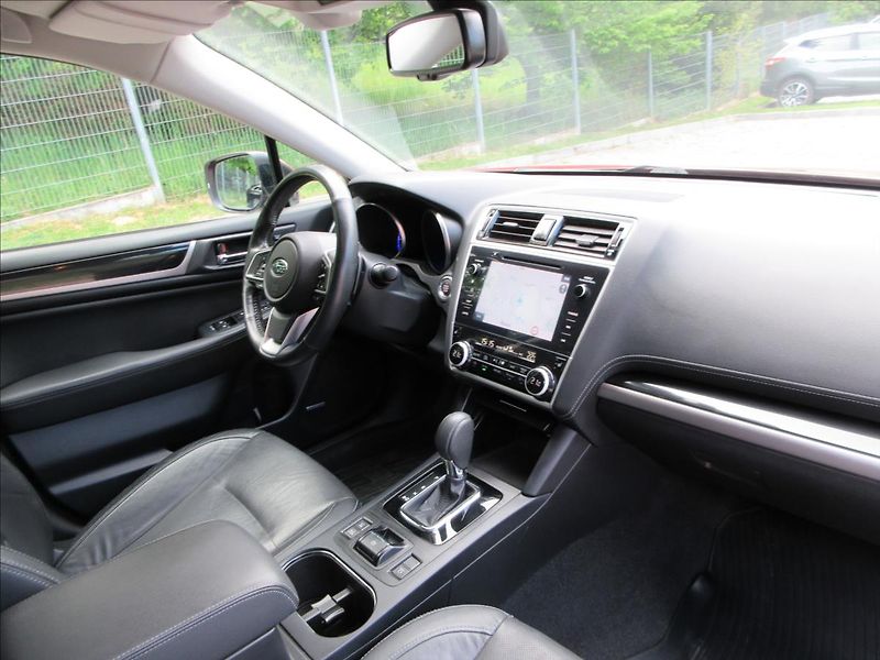 Subaru Outback 2,5 i Navi, Harman/kardon, Tou - fotka 13 z 38