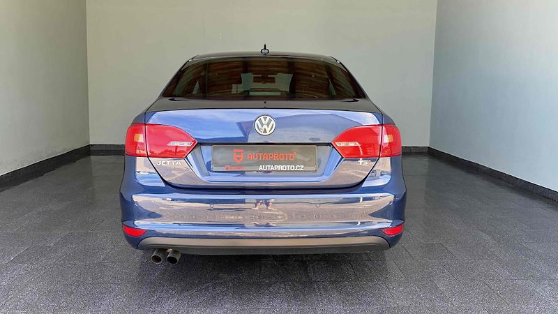 Volkswagen Jetta (2014) 1.4TSi*90kW*65tkm*NAVI*8xALU - fotka 5 z 9