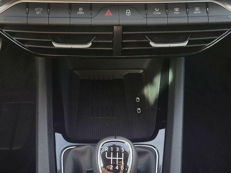 Škoda Octavia Selection 1,5TSI 85kW - fotka 27 z 29