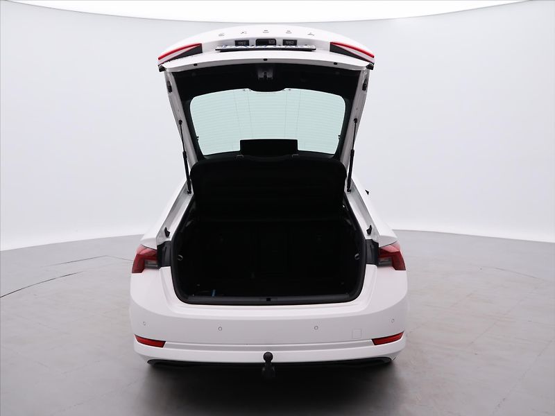 Škoda Octavia 2,0 TDI 85kW Style CZ DPH - fotka 9 z 28