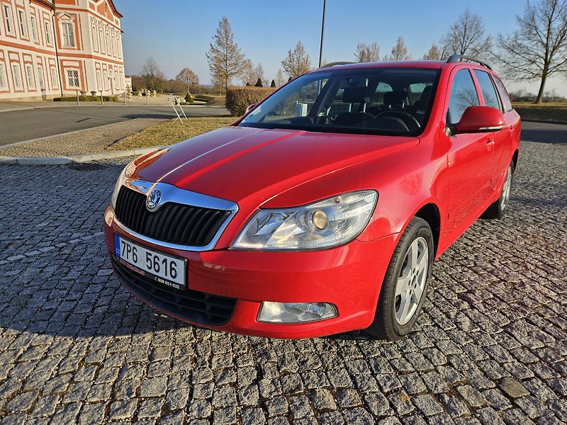 Škoda Octavia (2012) DSG, NOVÉ ROZVODY, SPLÁTKY  - fotka 2 z 23
