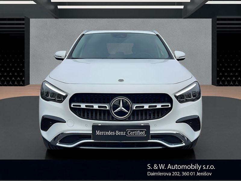 Mercedes-Benz GLA 200 d 4MATIC - fotka 2 z 29