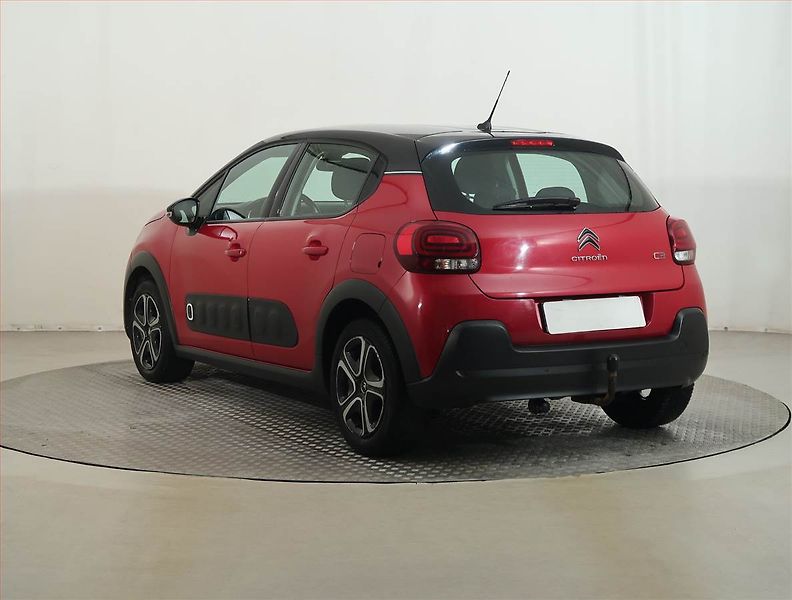 Citroën C3 (2017) Feel 1.2 PureTech, Automat - fotka 4 z 13
