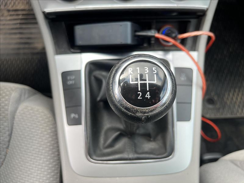 Volkswagen Passat 1,9 TDi KLIMA ROZVODY - fotka 19 z 32