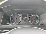 Volkswagen Multivan (2016) T6 2.0 TDi 110-KW NAVI OLOMOUC - náhled 61