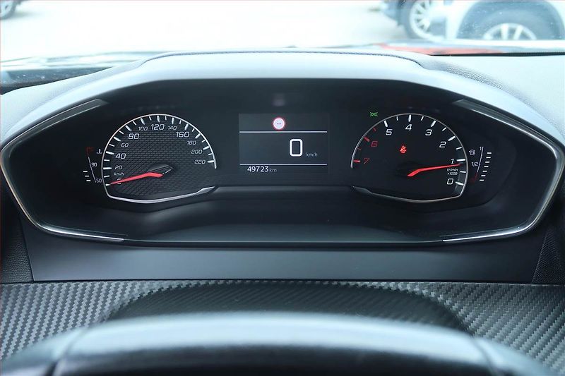 Peugeot 2008 (2020) 1.2 PureTech, Serv.kniha - fotka 11 z 20