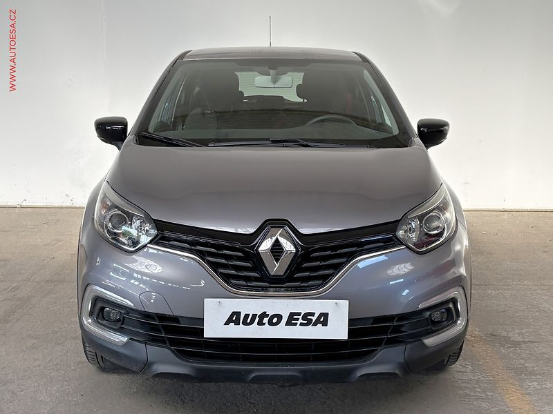 Renault Captur (2019) 1.3TCe, 1.maj,ČR, Klima - fotka 2 z 16