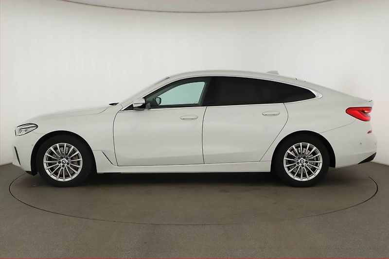 BMW Řada 6 (2022) 640i xDrive GT - fotka 3 z 20