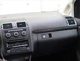 Volkswagen Touran (2013) 1.6 TDI, Serv.kniha, Tempomat - náhled 8