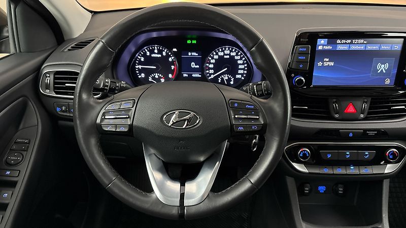 Hyundai i30 1.0 T-GDI Comfort Kombi - fotka 9 z 22