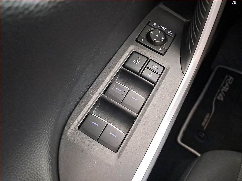 Toyota RAV4 (2023) Comfort 2.5 Hybrid - fotka 16 z 18