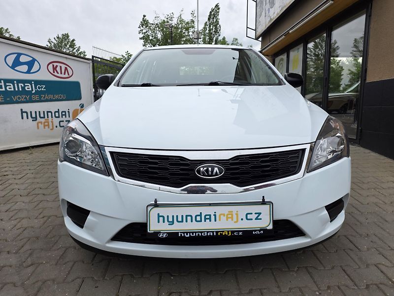 Kia Ceed (2011) 1.4-NÍZKÉ KM-1.MAJ.!!!-KLIMA - fotografie inzerátu
