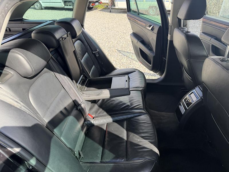 Škoda Superb 2.0TDi 170PS 6R 4x4 0% KOROZE! - fotka 124 z 157